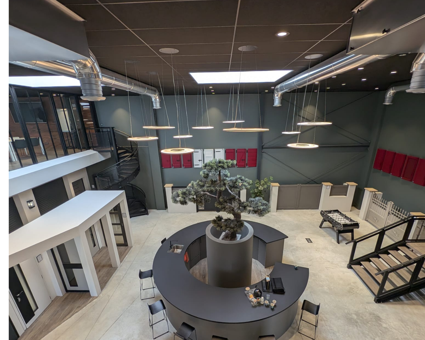 showroom FPEE fenêtres et baies vitrées sur mesure fabrication française